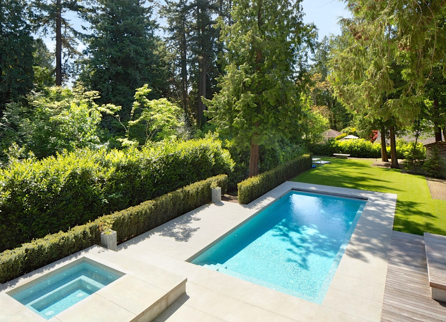 High end landscape construction by Fossil Landscape Construction in Vancouver BC featuring refined outdoor spaces, detailed craftsmanship and timeless design.