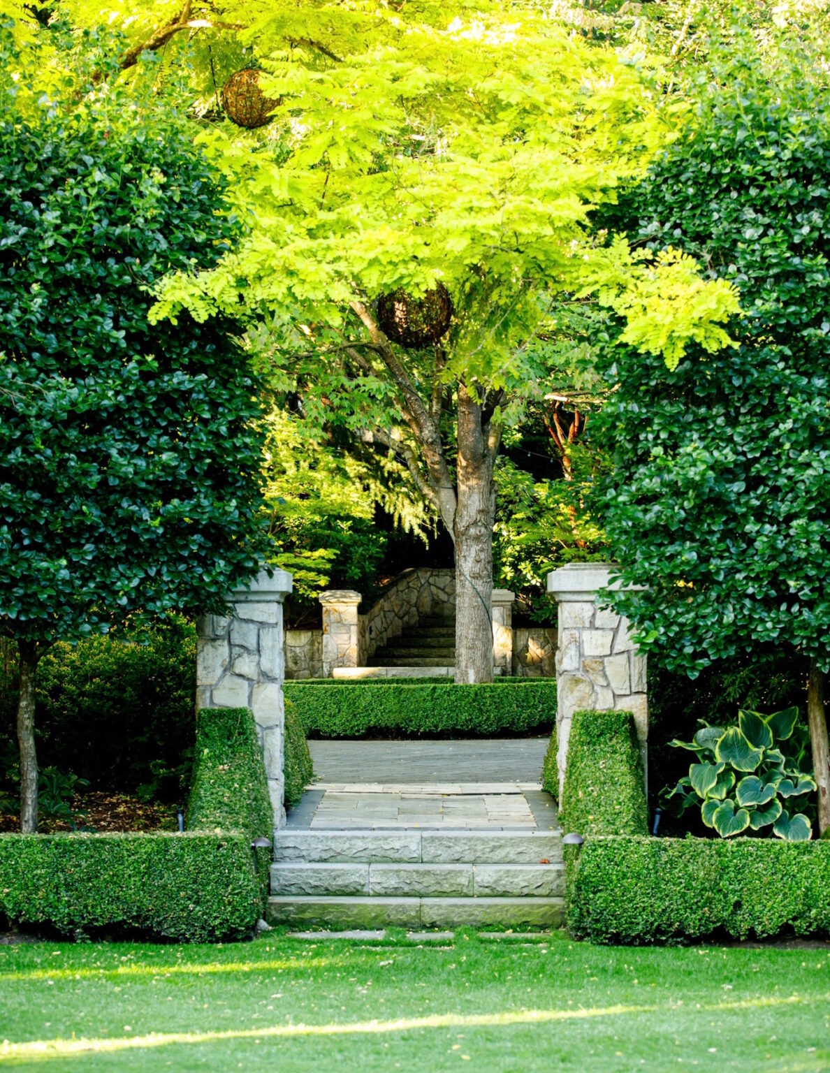 High end landscape construction by Fossil Landscape Construction in Vancouver BC featuring refined outdoor spaces, detailed craftsmanship and timeless design.