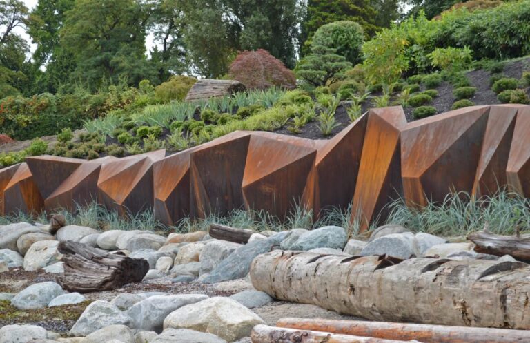 High end landscape construction by Fossil Landscape Construction in Vancouver BC featuring refined outdoor spaces, detailed craftsmanship and timeless design.