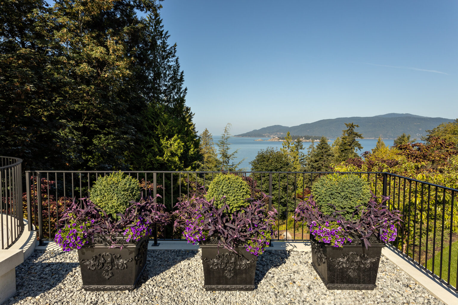 High end landscape construction by Fossil Landscape Construction in Vancouver BC featuring refined outdoor spaces, detailed craftsmanship and timeless design.