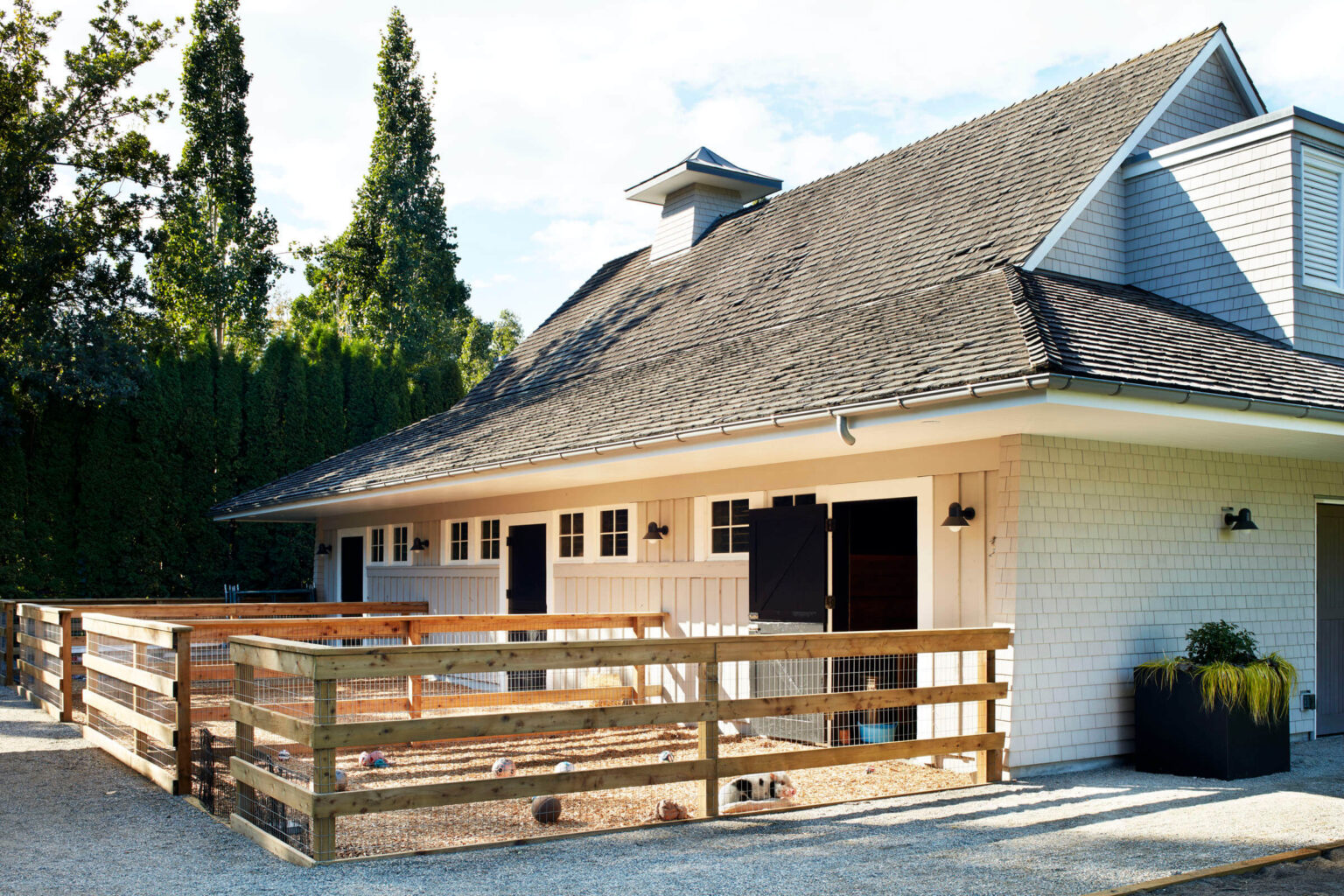 High end landscape construction by Fossil Landscape Construction in Vancouver BC featuring refined outdoor spaces, detailed craftsmanship and timeless design.