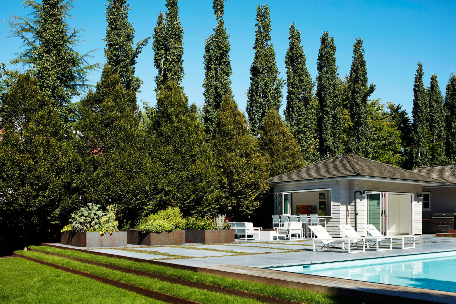 High end landscape construction by Fossil Landscape Construction in Vancouver BC featuring refined outdoor spaces, detailed craftsmanship and timeless design.