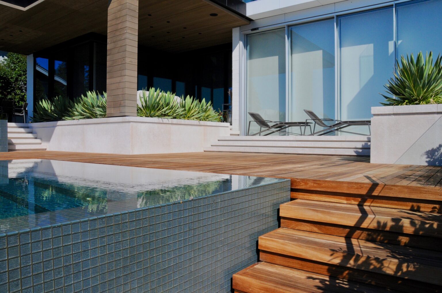 High end landscape construction by Fossil Landscape Construction in Vancouver BC featuring refined outdoor spaces, detailed craftsmanship and timeless design.