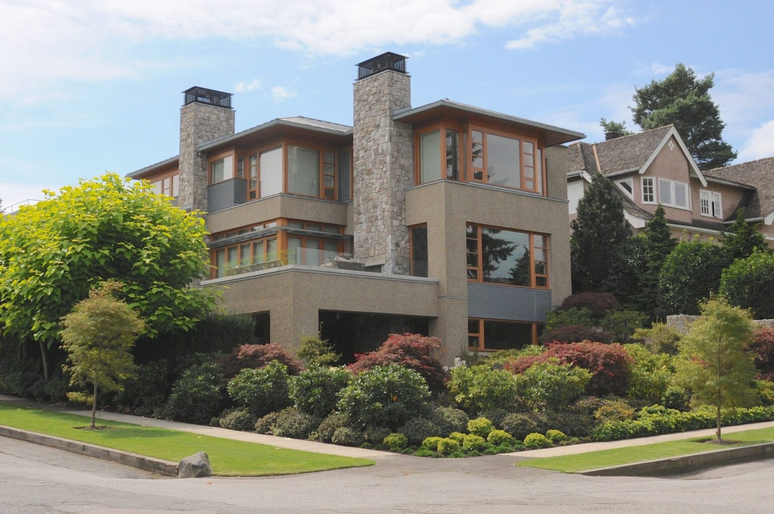High end landscape construction by Fossil Landscape Construction in Vancouver BC featuring refined outdoor spaces, detailed craftsmanship and timeless design.